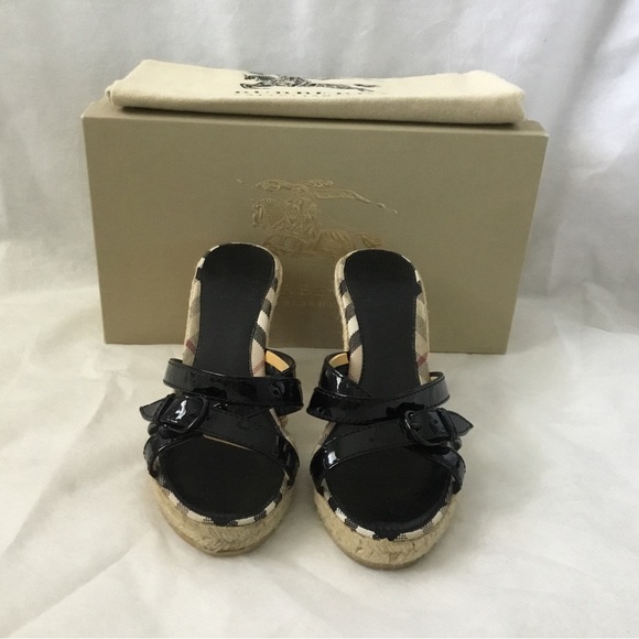 Burberry Nova Check Slip-On Espadrilles, Size 5. - Picture 3 of 11